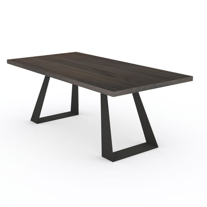 Esstisch aus Eiche, schwarz geölt mit stabilem Stahltrapezfuß, Wildwuchs-Möbel, modernes und elegantes Design