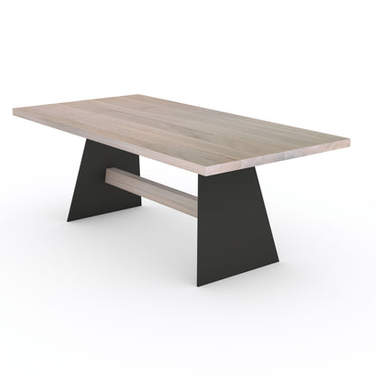 Gerader Esstisch aus Eiche mit weiß geölter Oberfläche, massiver Stahl-Querträger, modernes Design von Wildwuchs-Möbel