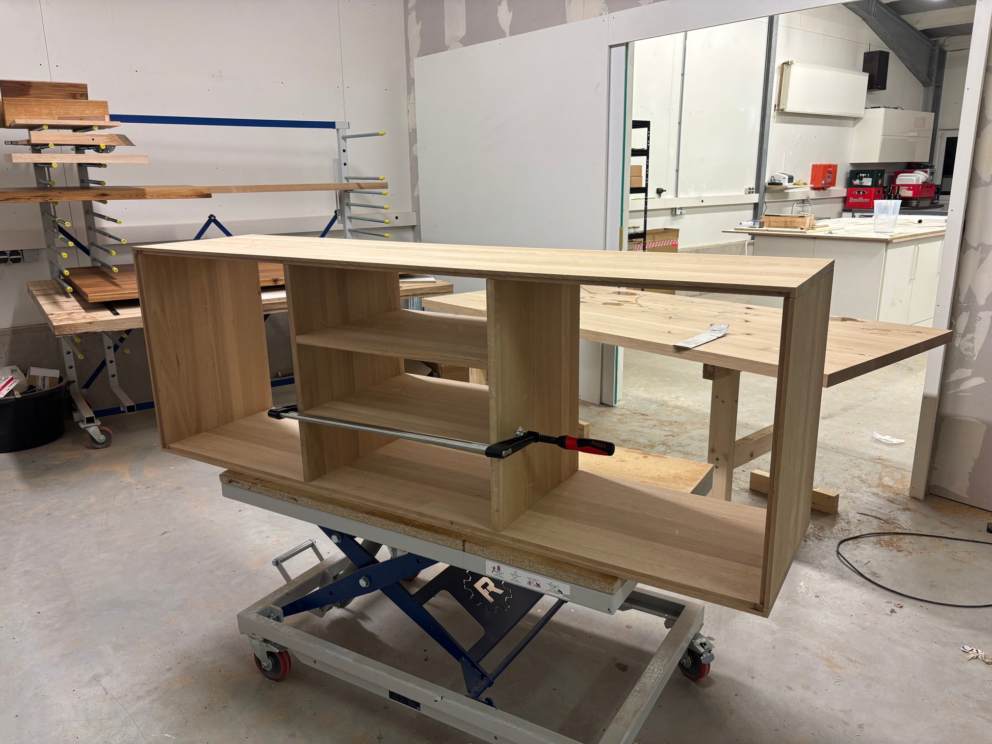 Sideboard "schmale Fuge" by Wildwuchs-Möbel, 180cm wide, made of natural oiled oak with a sleek design.