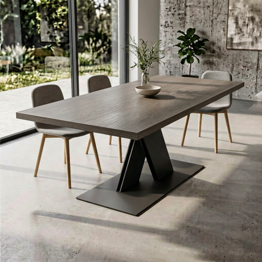 Massiver Esstisch aus Eiche mit grauer, geölter Oberfläche und Fuß aus Stahl im X-Design, von Wildwuchs-Möbel.